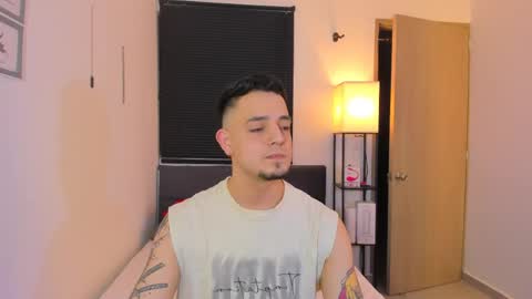 kendel_dimitri online show from April 24, 2026, 9:23 am