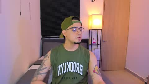 kendel_dimitri online show from April 28, 2026, 3:11 am