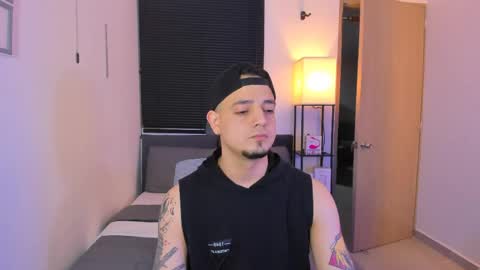 kendel_dimitri online show from April 29, 2026, 5:22 am