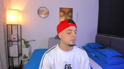 Snapshot of kendel_dimitri chatting on May 17, 2026, 1:03 am kendel_dimitri online show from May 17, 2026, 1:03 am