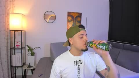 Snapshot of kendel_dimitri chatting on May 22, 2026, 3:46 am kendel_dimitri online show from May 22, 2026, 3:46 am