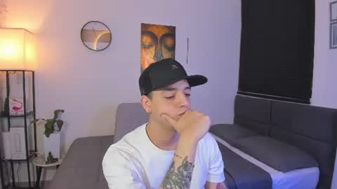 Snapshot of kendel_dimitri chatting on July 17, 2026, 5:03 am kendel_dimitri online show from July 17, 2026, 5:03 am