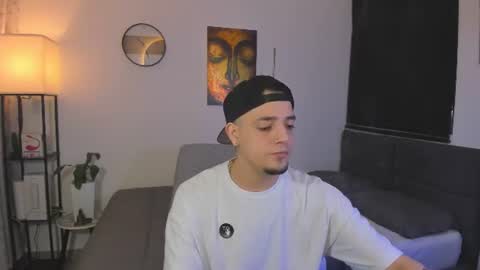 Snapshot of kendel_dimitri chatting on July 22, 2026, 7:33 am kendel_dimitri online show from July 22, 2026, 7:33 am