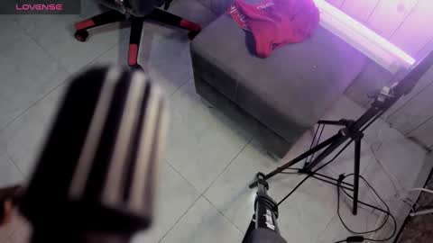 Snapshot of kender21_ chatting on January 4, 2025, 4:43 pm Kender online show from January 4, 2025, 4:43 pm