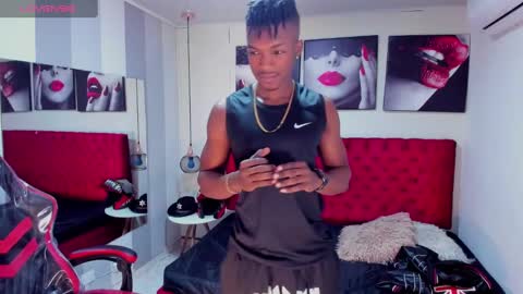 Snapshot of kender21_ chatting on January 19, 2025, 12:50 pm Kender online show from January 19, 2025, 12:50 pm