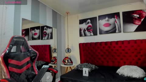 Snapshot of kender21_ chatting on March 5, 2025, 12:44 pm Kender online show from March 5, 2025, 12:44 pm