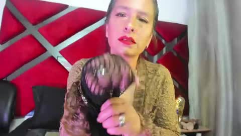 Snapshot of kendra_foxxy_ chatting on June 20, 2026, 1:30 am Kendra online show from June 20, 2026, 1:30 am