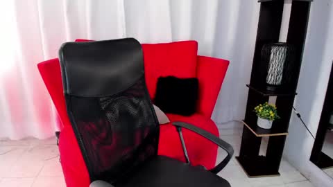 Snapshot of kendra_hot chatting on May 26, 2026, 1:07 pm Kendra Hot online show from May 26, 2026, 1:07 pm