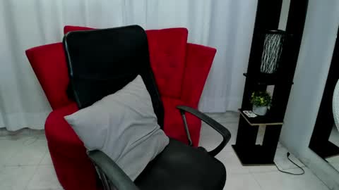 Snapshot of kendra_hot chatting on June 5, 2026, 10:04 pm Kendra Hot online show from June 5, 2026, 10:04 pm