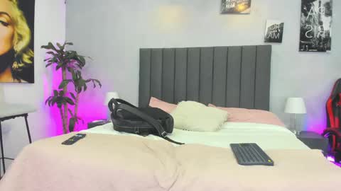 Kendra London online show from April 28, 2026, 11:15 am