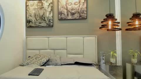 Snapshot of kendra_london chatting on June 10, 2026, 12:11 am Kendra London online show from June 10, 2026, 12:11 am