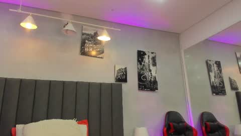 Snapshot of kendra_london chatting on June 13, 2026, 11:19 am Kendra London online show from June 13, 2026, 11:19 am