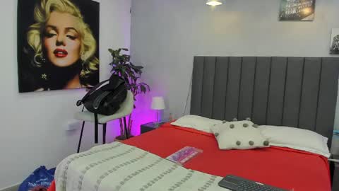 Snapshot of kendra_london chatting on July 10, 2026, 11:13 am Kendra London online show from July 10, 2026, 11:13 am