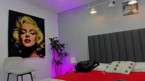 Snapshot of kendra_london chatting on July 13, 2026, 11:13 am Kendra London online show from July 13, 2026, 11:13 am