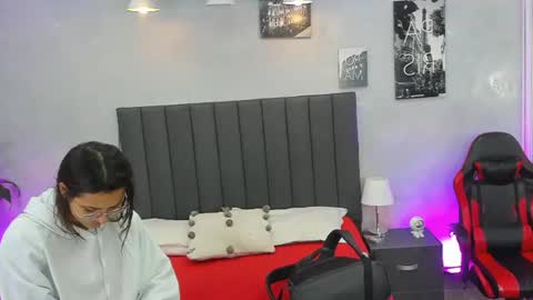 Snapshot of kendra_london chatting on July 14, 2026, 11:16 am Kendra London online show from July 14, 2026, 11:16 am