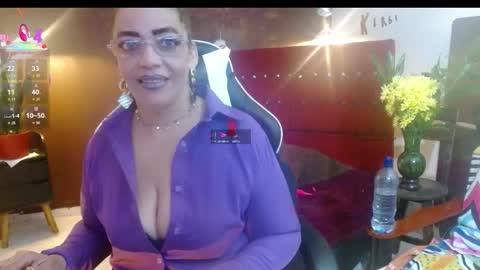 kendra_lust_69 online show from October 5, 2025, 9:24 pm