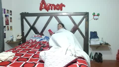 Snapshot of kendraandtommy chatting on November 26, 2025, 3:40 am Kendra And Miller online show from November 26, 2025, 3:40 am