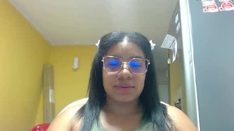 Snapshot of kendrabigass chatting on October 4, 2025, 12:41 am Mamasita online show from October 4, 2025, 12:41 am