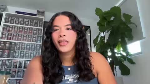 Snapshot of kendrasmithts chatting on June 28, 2026, 9:43 pm Hi Im kendra- onlyfans. isab2896 online show from June 28, 2026, 9:43 pm