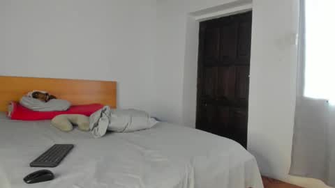 Snapshot of keniia_riizz chatting on March 12, 2026, 7:53 pm Kenia online show from March 12, 2026, 7:53 pm