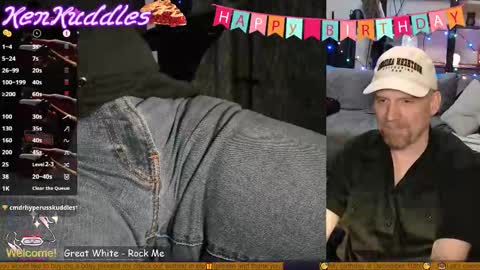 Snapshot of kenkuddles chatting on November 30, 2025, 12:47 am Ken Kuddles online show from November 30, 2025, 12:47 am