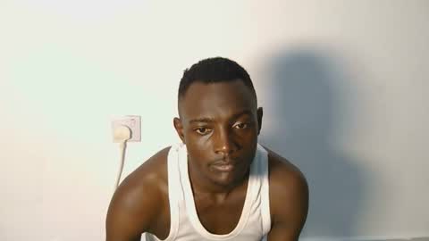 Snapshot of kenna_ass chatting on October 12, 2025, 7:57 pm Kenia online show from October 12, 2025, 7:57 pm