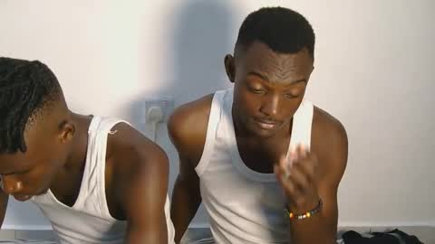 Snapshot of kenna_ass chatting on October 13, 2025, 8:25 am Kenia online show from October 13, 2025, 8:25 am