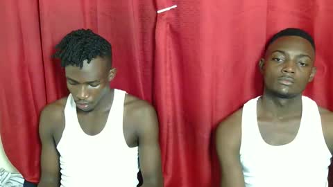 Snapshot of kenna_ass chatting on October 22, 2025, 12:05 pm Kenia online show from October 22, 2025, 12:05 pm