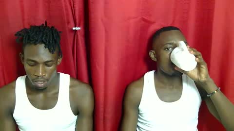 Snapshot of kenna_ass chatting on November 10, 2025, 4:17 pm Kenia online show from November 10, 2025, 4:17 pm