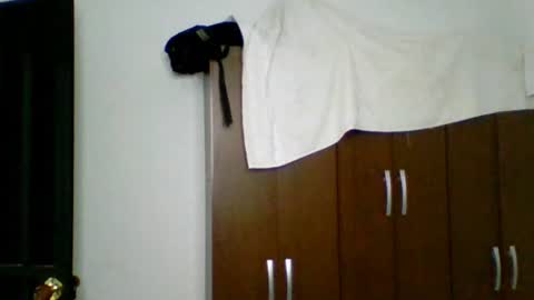 Snapshot of kennerfox77 chatting on July 19, 2026, 9:35 am Kennfox777 online show from July 19, 2026, 9:35 am