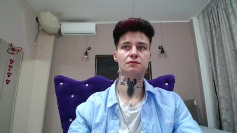 Snapshot of kennyvibe chatting on June 9, 2026, 11:33 am kennyvibe online show from June 9, 2026, 11:33 am