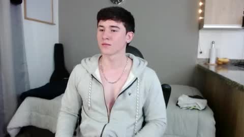 Snapshot of kent_zagann chatting on October 15, 2025, 4:23 am Santiago online show from October 15, 2025, 4:23 am