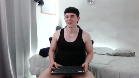 Snapshot of kent_zagann chatting on October 19, 2025, 5:19 am Santiago online show from October 19, 2025, 5:19 am