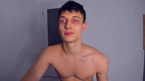 Peter     online show from November 14, 2025, 7:56 pm