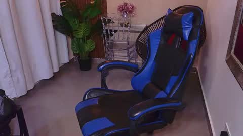 Snapshot of kenya_buhle chatting on July 28, 2026, 11:17 am Kenya Buhle online show from July 28, 2026, 11:17 am