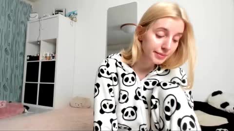 Kenzie online show from January 13, 2025, 5:01 am