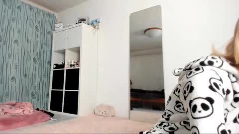 Kenzie online show from January 19, 2025, 5:05 am