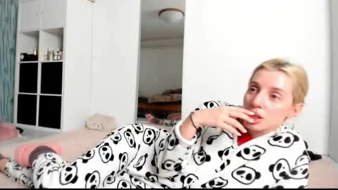 Kenzie online show from February 24, 2025, 6:16 am