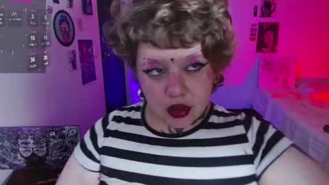 Kenzie online show from July 2, 2026, 7:36 am