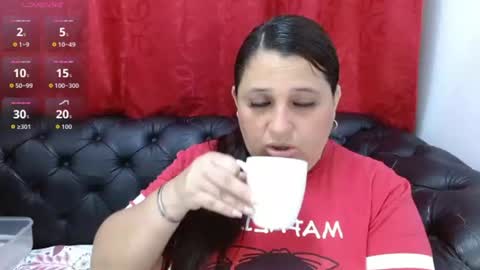 Snapshot of kerly_doll chatting on June 22, 2026, 1:19 pm K E R L Y online show from June 22, 2026, 1:19 pm