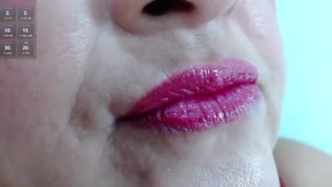 Snapshot of kerly_doll chatting on July 2, 2026, 3:40 pm K E R L Y online show from July 2, 2026, 3:40 pm