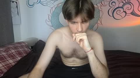 Snapshot of kero180 chatting on February 24, 2025, 2:15 pm Kero online show from February 24, 2025, 2:15 pm