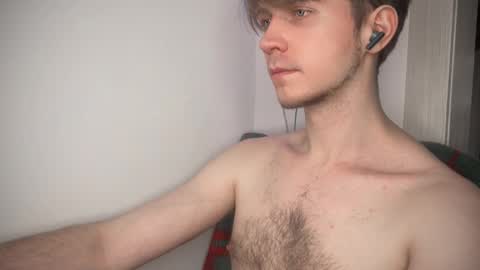 Snapshot of kero180 chatting on November 1, 2025, 12:23 am Kero online show from November 1, 2025, 12:23 am