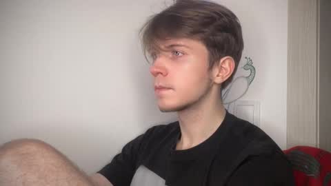 Snapshot of kero180 chatting on November 6, 2025, 8:43 pm Kero online show from November 6, 2025, 8:43 pm