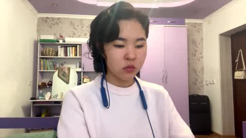 Jenny  online show from February 9, 2026, 4:38 am