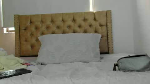 Snapshot of keryhillson chatting on September 14, 2025, 2:16 pm Kery Hillson online show from September 14, 2025, 2:16 pm