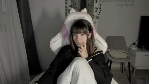 kesh_mne online show from September 10, 2025, 6:19 pm