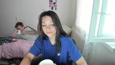 Snapshot of kesh_mne chatting on June 15, 2026, 4:20 pm kesh_mne online show from June 15, 2026, 4:20 pm