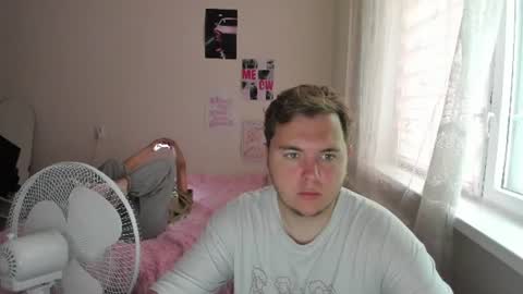 Snapshot of kesh_mne chatting on June 19, 2026, 8:51 am kesh_mne online show from June 19, 2026, 8:51 am