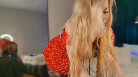 Snapshot of kessedisson chatting on June 12, 2026, 8:08 pm KessEdisson online show from June 12, 2026, 8:08 pm